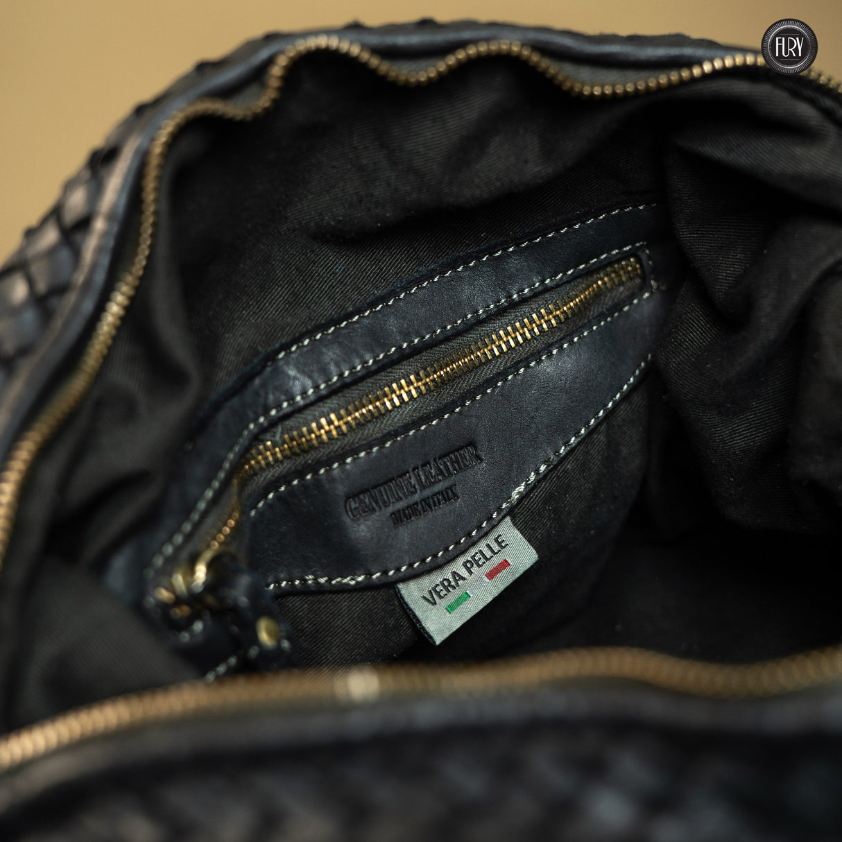 Lea-Tasche aus gewebtem Leder