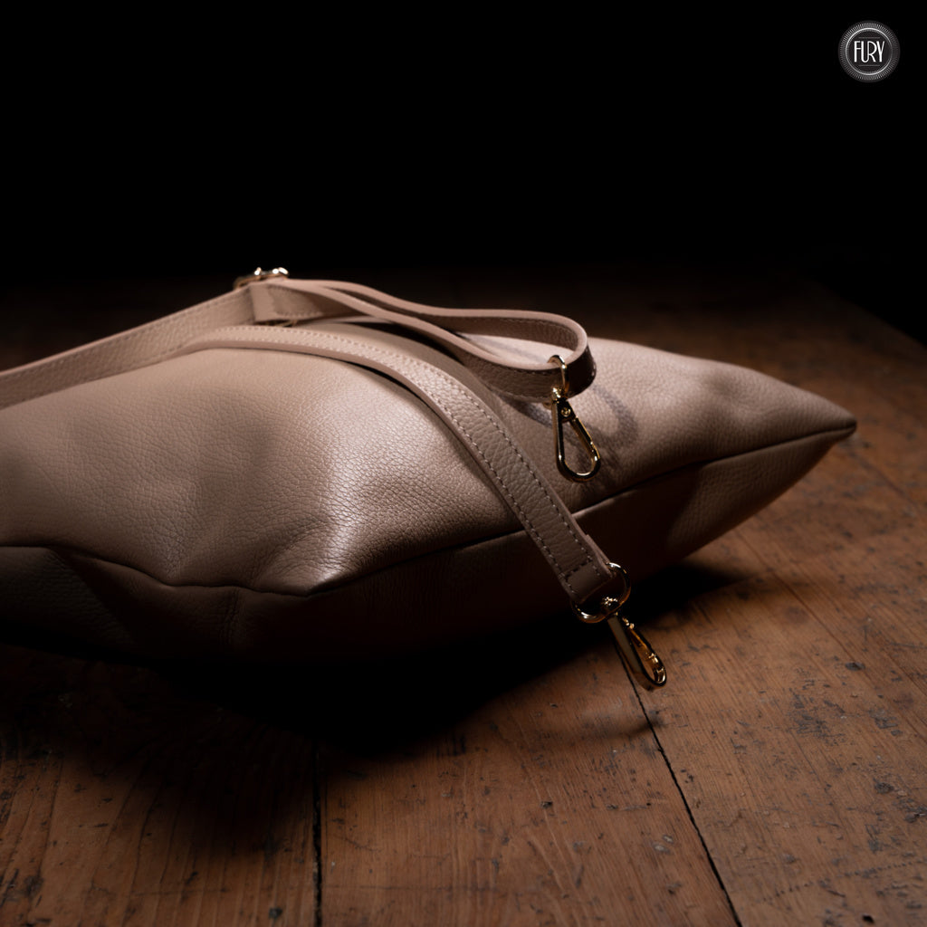 Niva Ledertasche