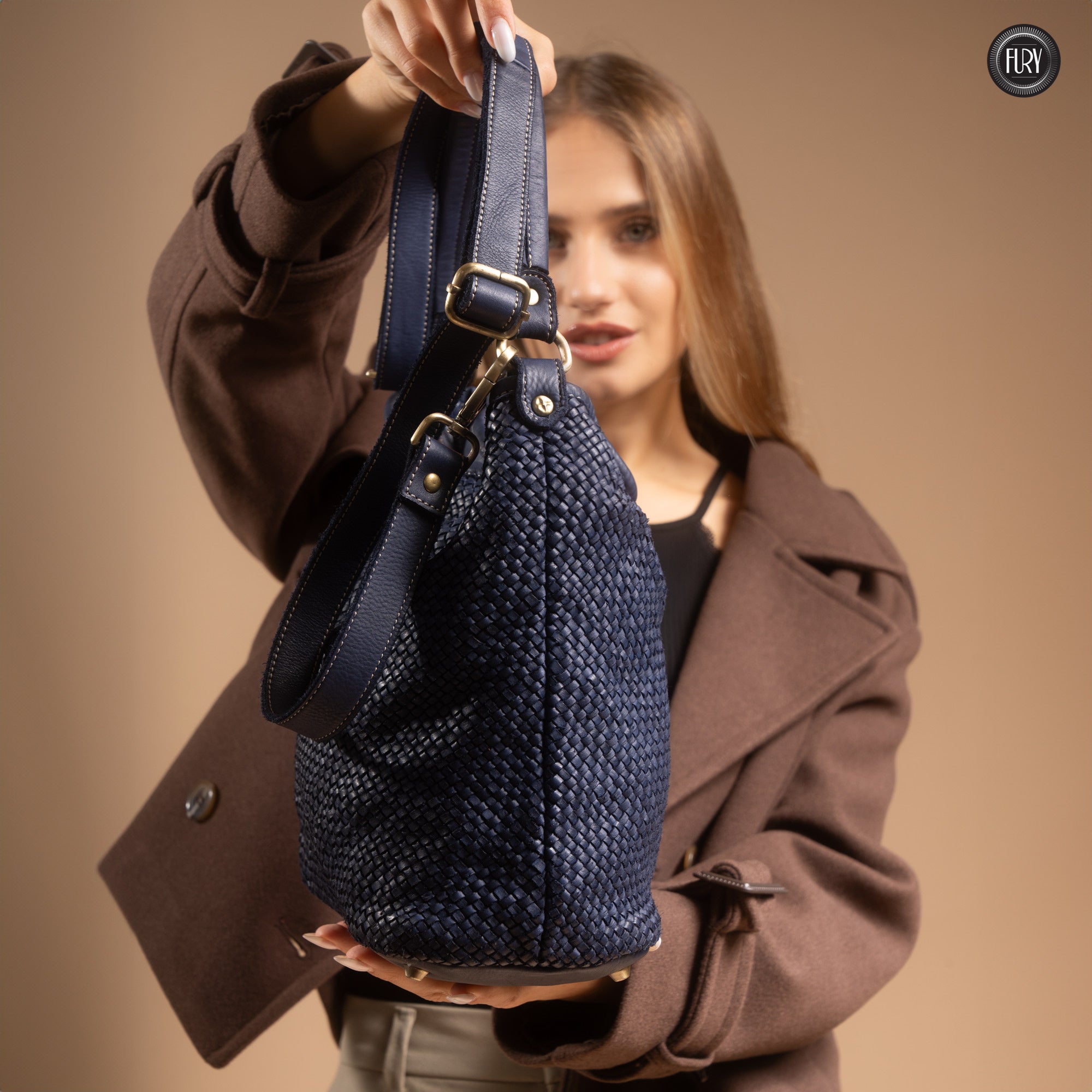 Linda-Tasche aus gewebtem Leder