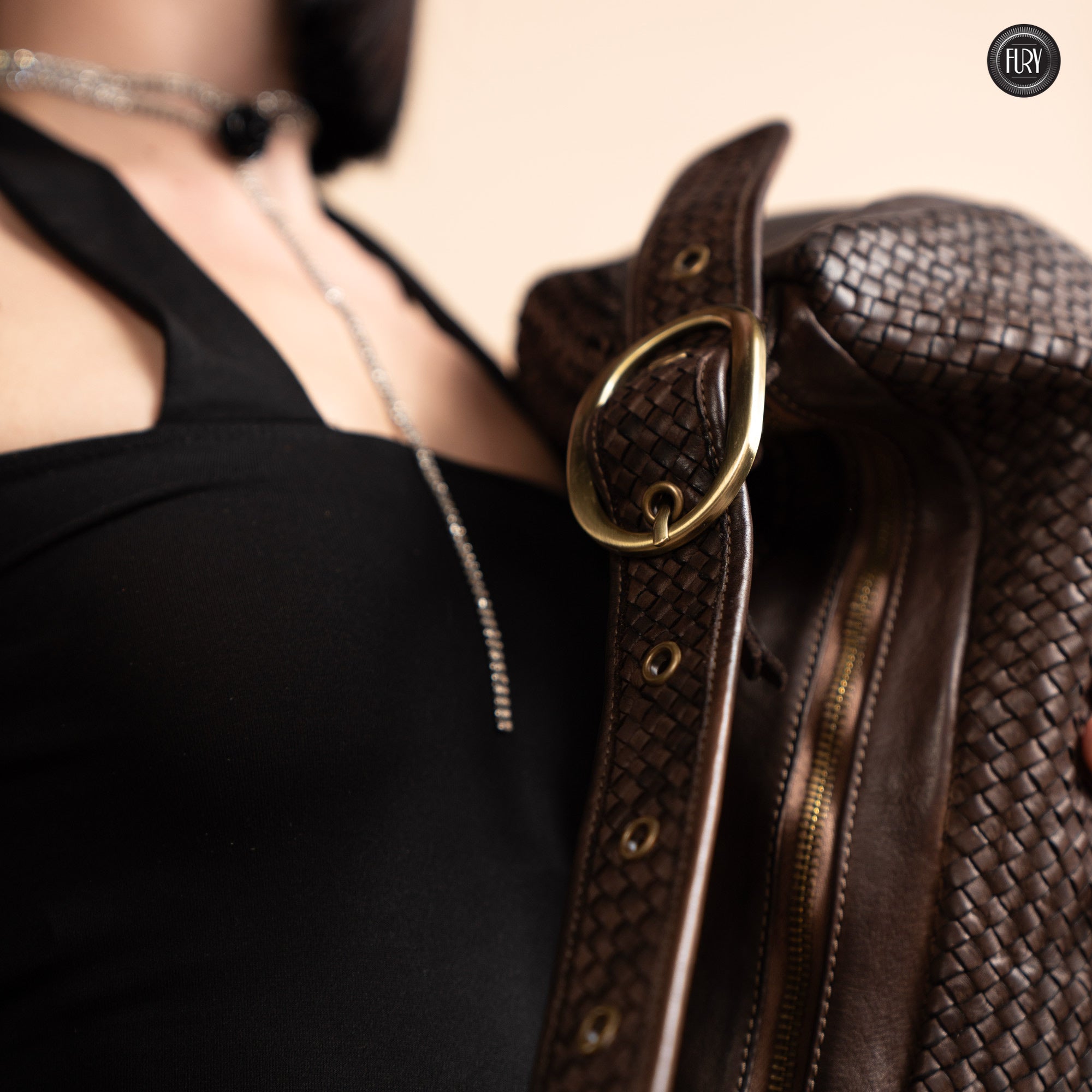 Iris Maxi-Tasche aus gewebtem Leder