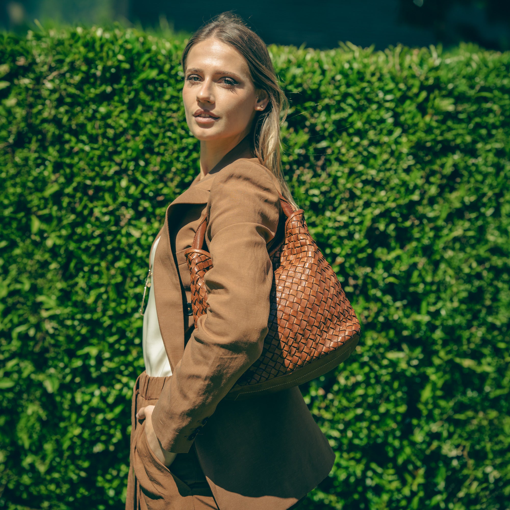 Sibilla Maxi Tasche aus geflochtenem Leder