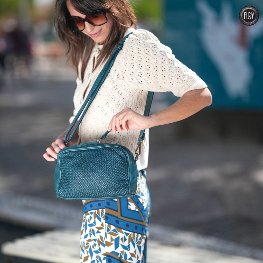 Pochette Isotta in pelle intrecciata Fury Bags#colore_ottanio