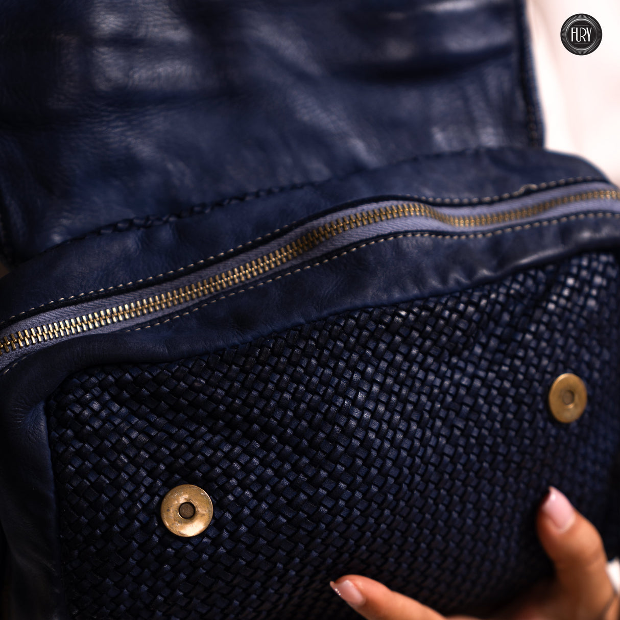 Siena-Tasche aus gewebtem Leder