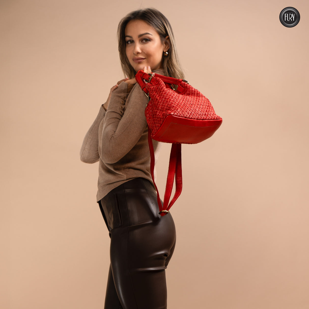 Agata-Handtasche aus gewebtem Leder