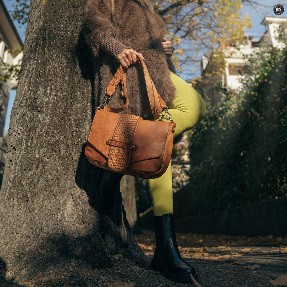 Antea gewebte Lederhandtasche